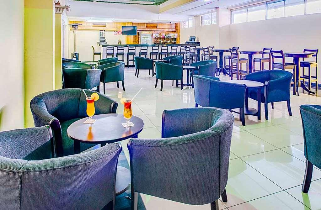 New Ambassador Hotel Harare Ausstattung foto
